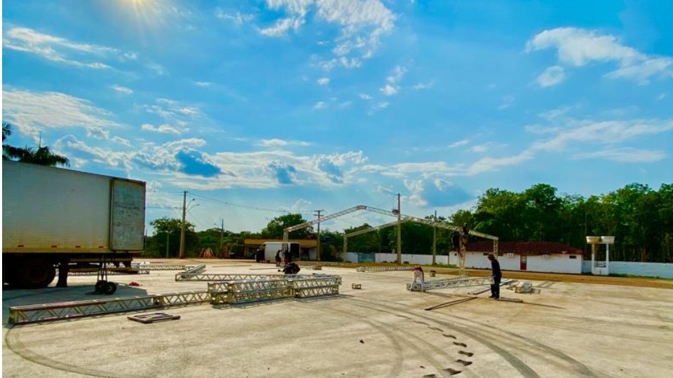 Preparação do Parque dos Tanques para a Expovel