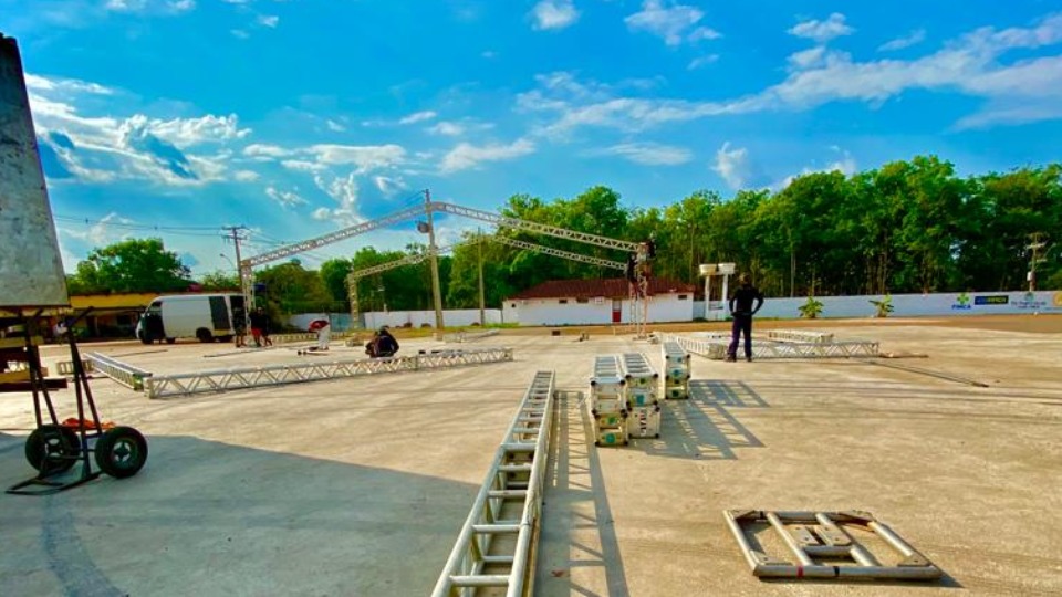 Preparação do Parque dos Tanques para a Expovel