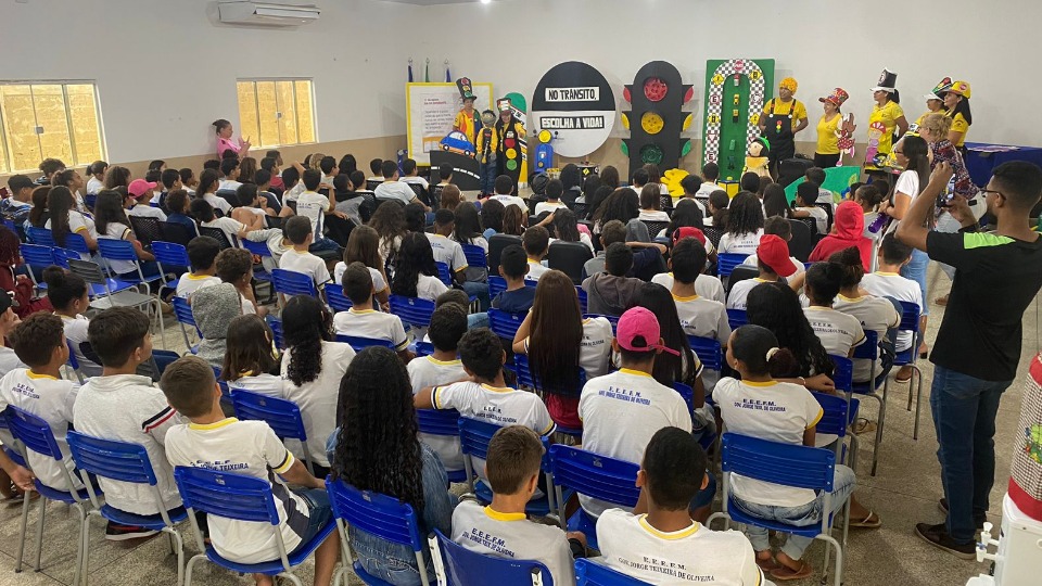Detran promove atividade sobre trânsito em escolas de Jaru, RO