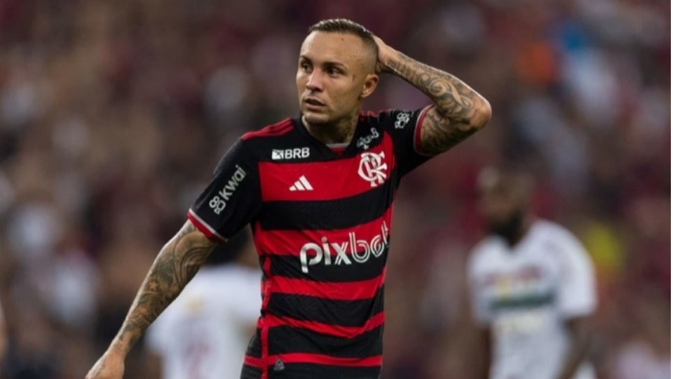 Atacante titular tem lesão confirmada e vira desfalque no Flamengo