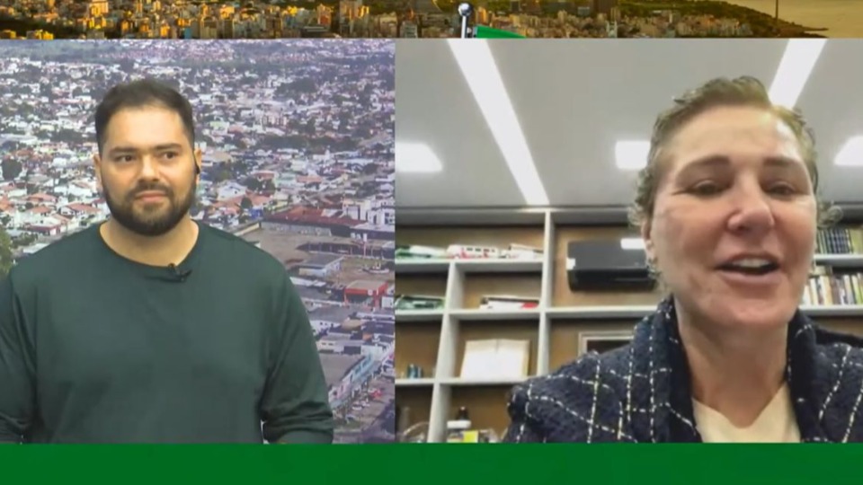 Empresária Ana Gurgacz concedendo entrevista ao jornalista Fernando Pereira durante a Live do sorteio