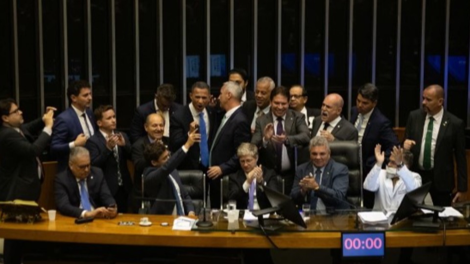 Notícia Relacionada