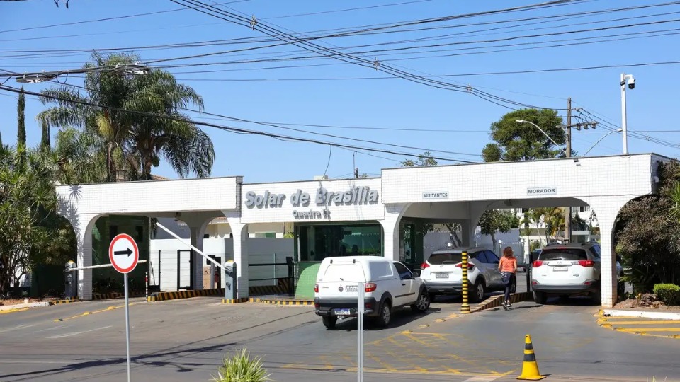 Defesa de Bolsonaro pede a Moraes que prorrogue prisão domiciliar